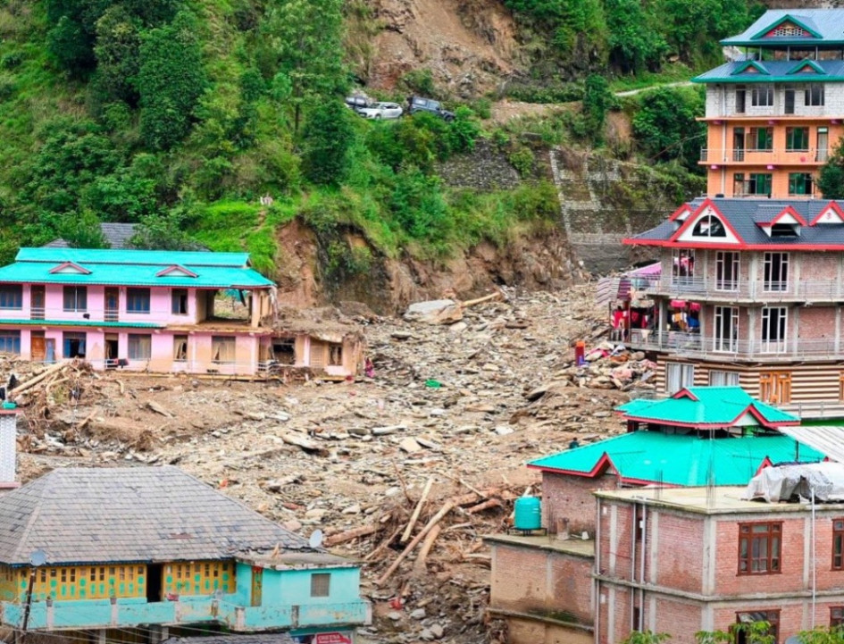 Este es el lugar del derrumbe del muro provocado por las lluvias del monzón.