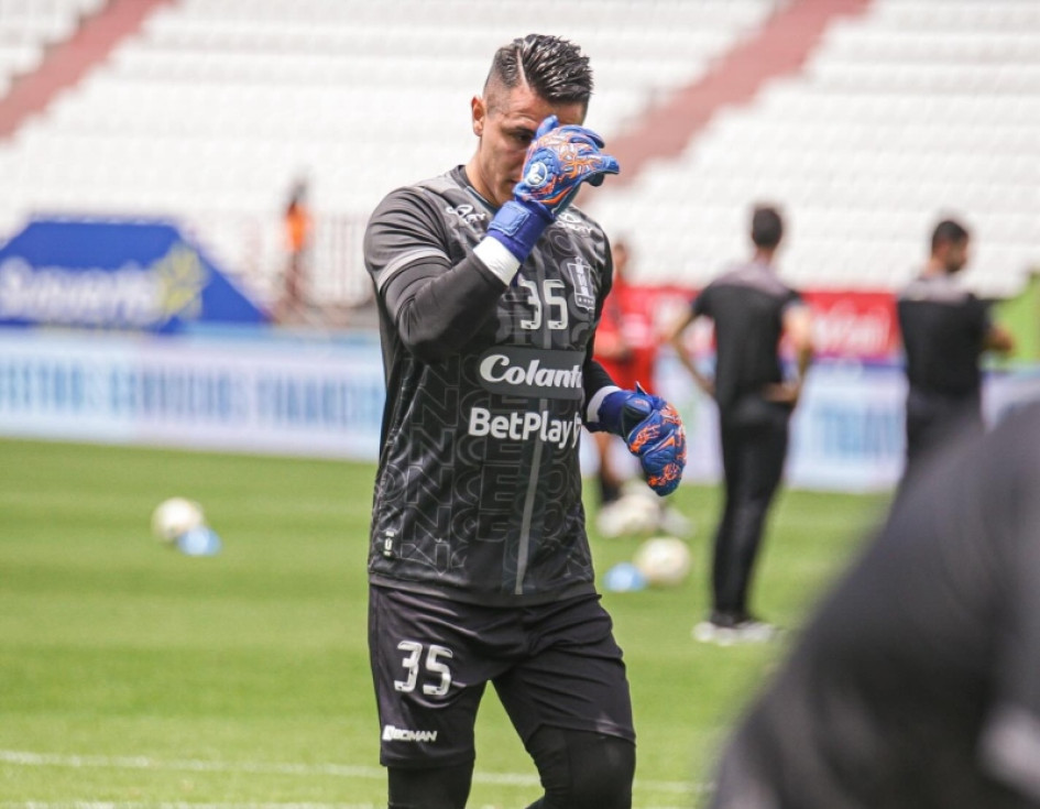Joan Felipe Parra será titular este jueves con el Once Caldas ante el Deportivo Pasto por la Copa. Este martes no pudo aterrizar en la capital nariñense.