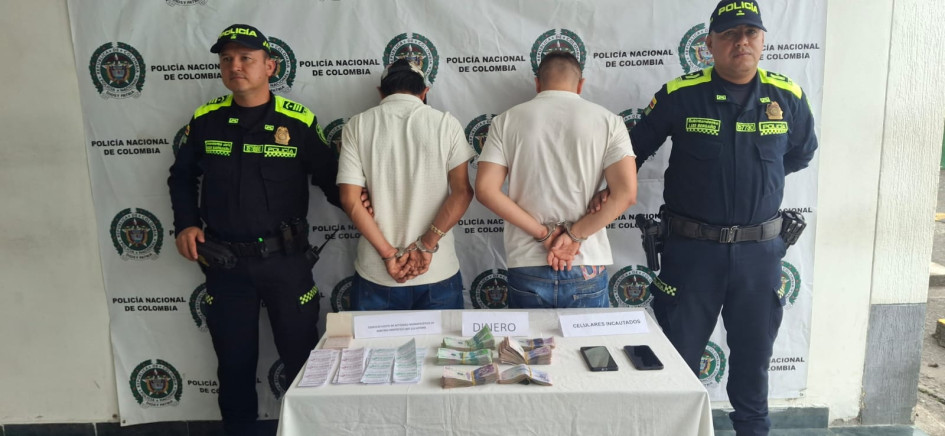 A los dos sujetos capturados en Chinchiná les hallaron cerca de $36 millones que serían producto de la venta de chance ilegal.