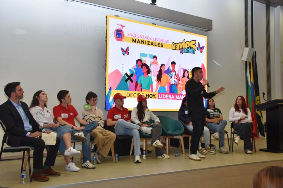 Ocho candidatos debatieron en 'Grandes por elección: decide hoy, lidera mañana - Manizales', un espacio organizado por la Registraduría, Revista Cambio y la Universidad Autónoma de Manizales.