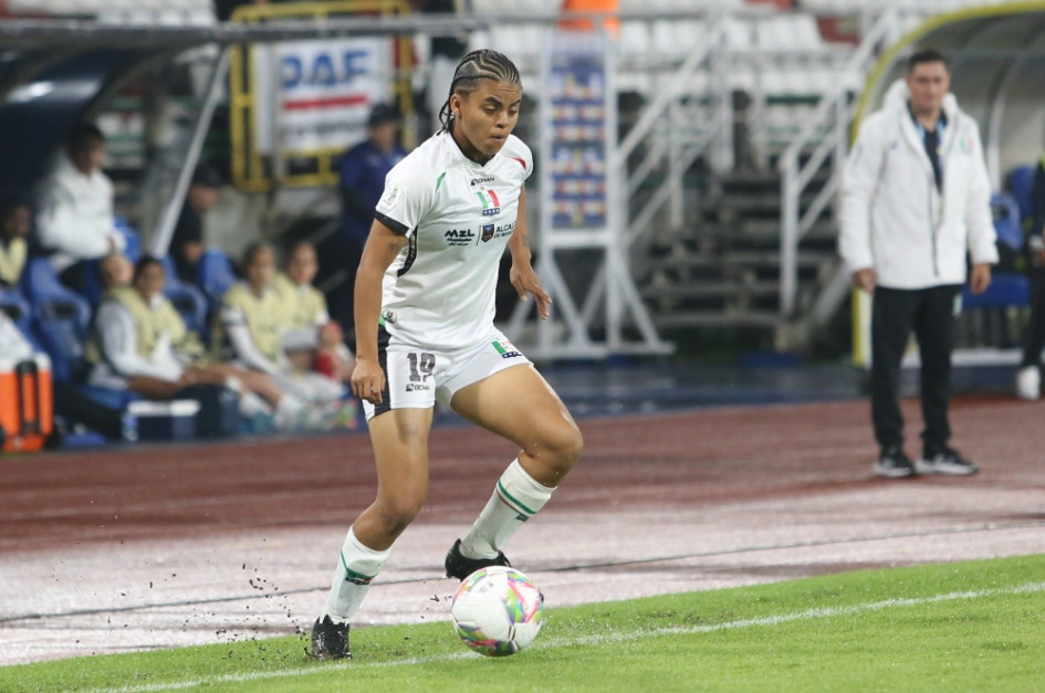 Elsa María Gómez durante un partido del Once Caldas en la Liga Femenina. La caldense se va a jugar a España.