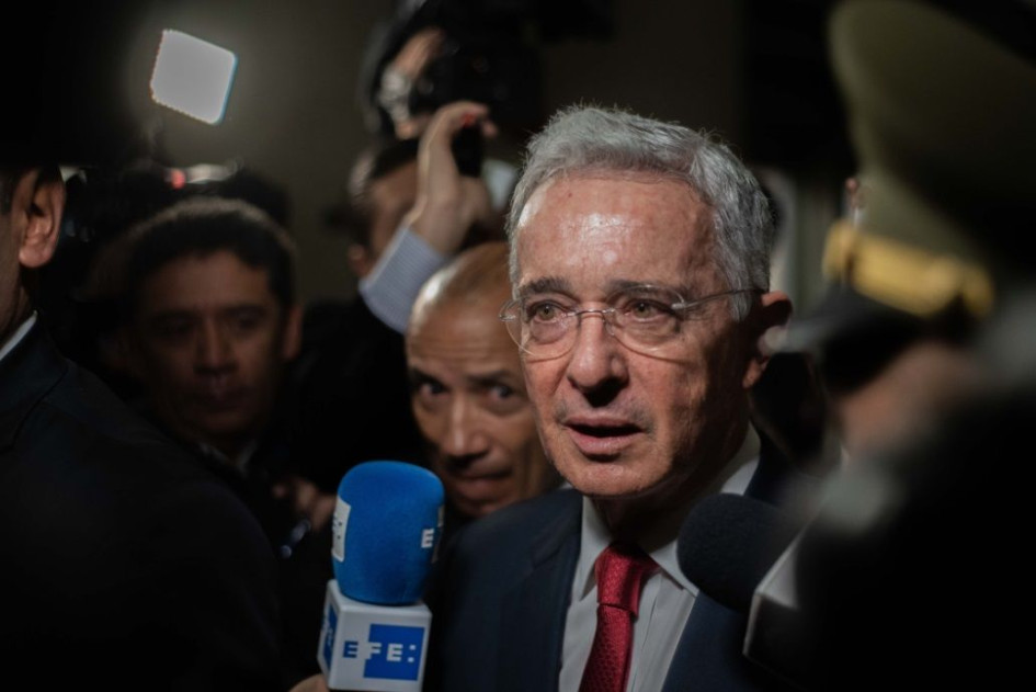 Álvaro Uribe Vélez.