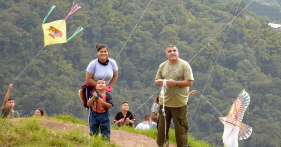 El evento es familiar para elevar cometas en Manizales. 
