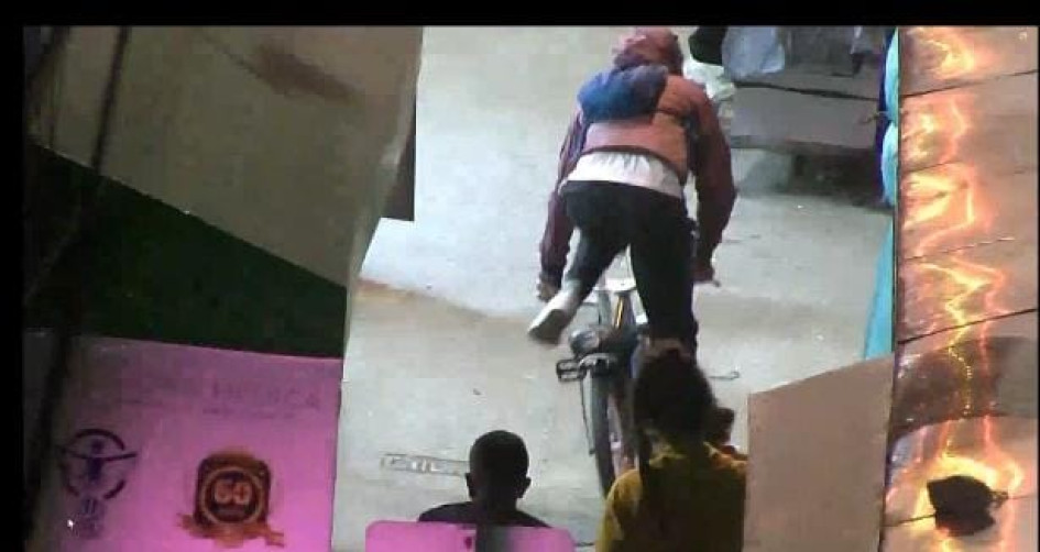 El de la bicicleta fue el que le compró el bazuco a Kimberly.