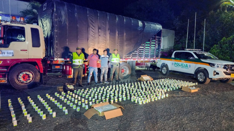 En Pereira los uniformados encontraron ocultos 588 frascos de 100 mililitros de ketamina, sustancia utilizada como precursor químico para la fabricación de tusi,