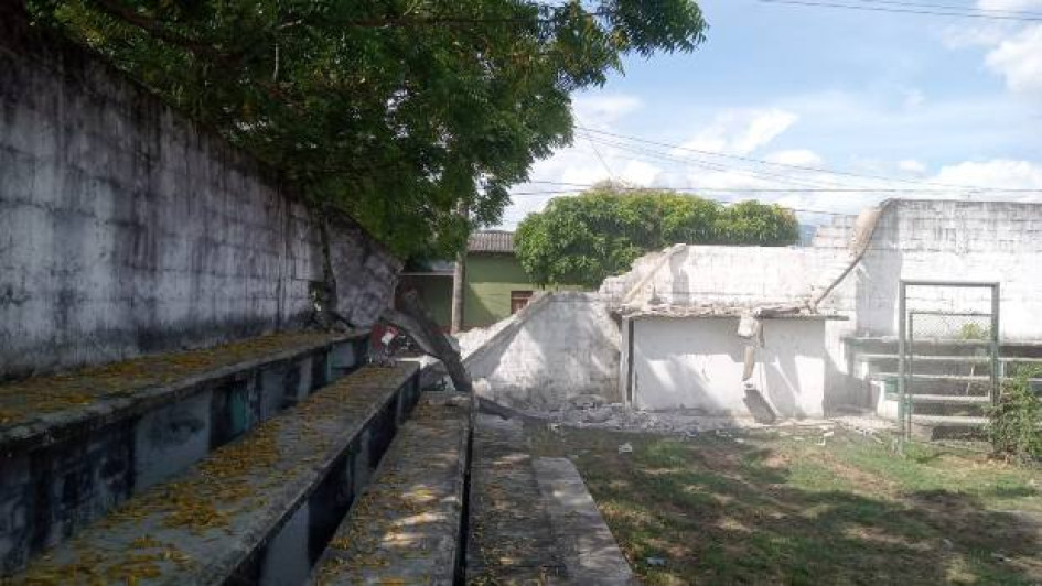 Fotos I Facebook alcaldías I LA PATRIA  La demolición del antiguo estadio para construir otro forman parte de las noticias en desarrollo en Caldas por estos días. Además, inauguraron un escenario deportivo y entregaron títulos de viviendas, entre otras informaciones.
