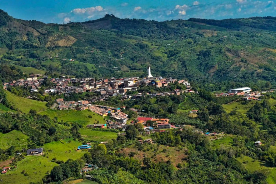 El operativo tuvo lugar en San Clemente, corregimiento de Guática. Hasta allí llegaron unidades especializadas desde Bogotá para atacar al Clan del Golfo 