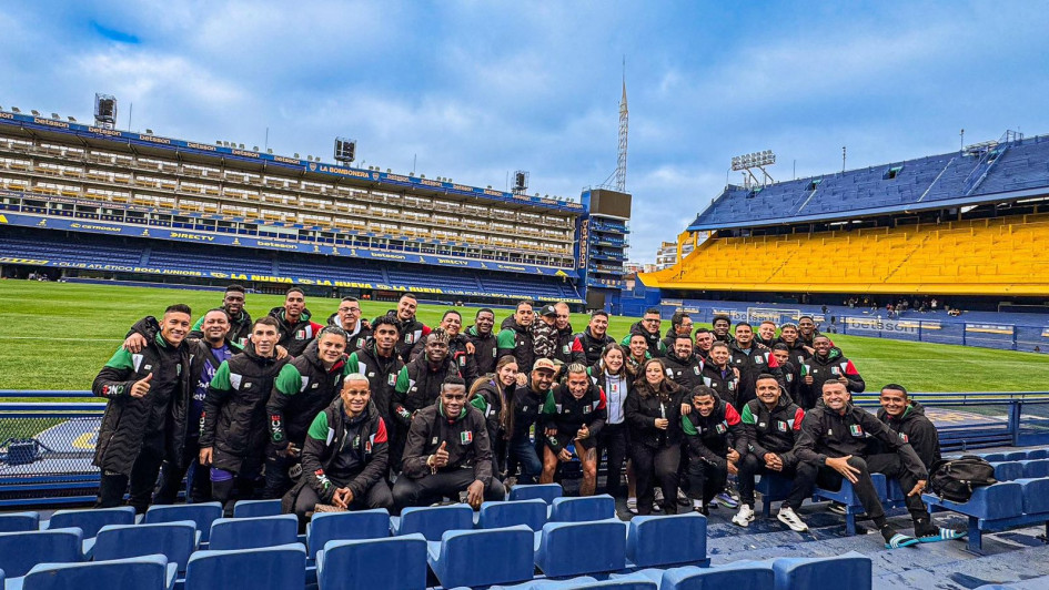 El Once Caldas en La Bombonera, casa de Boca Juniors. 