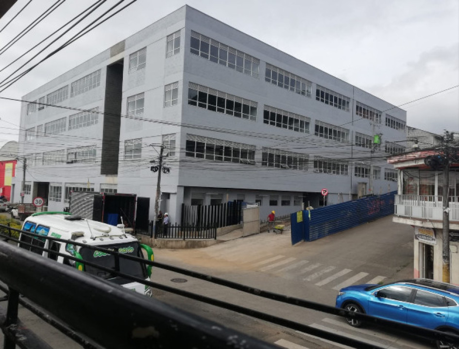 Fotos I Leónidas Guerrero I LA PATRIA  En Riosucio esperan que en este segundo semestre del año quede lista la nueva edificación para la Normal Sagrado Corazón. Son $20 mil millones invertidos en esta obra.