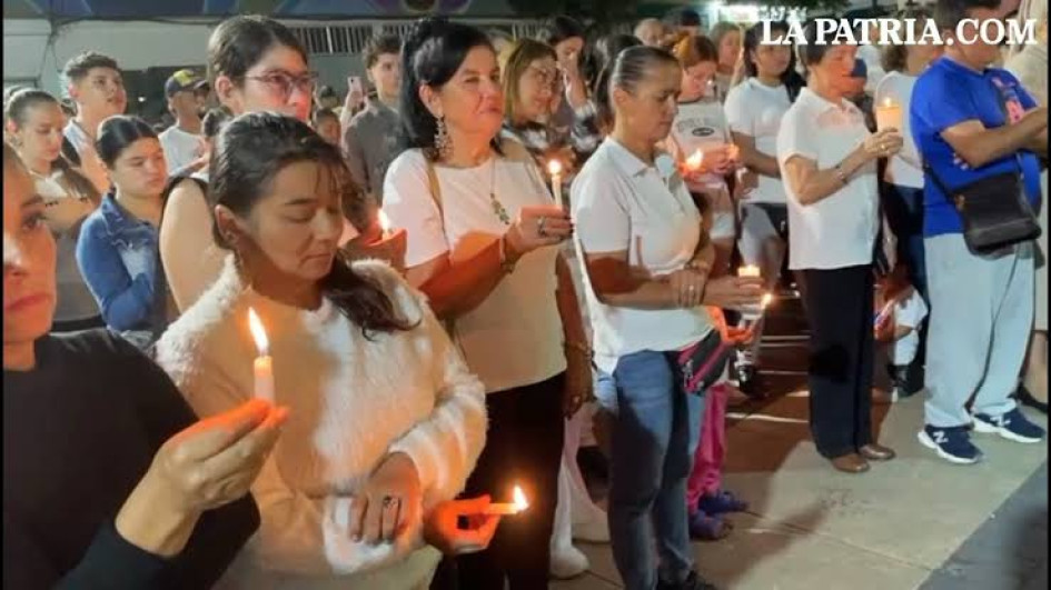 Velatón reciente en Aranzazu por víctima de feminicidio.