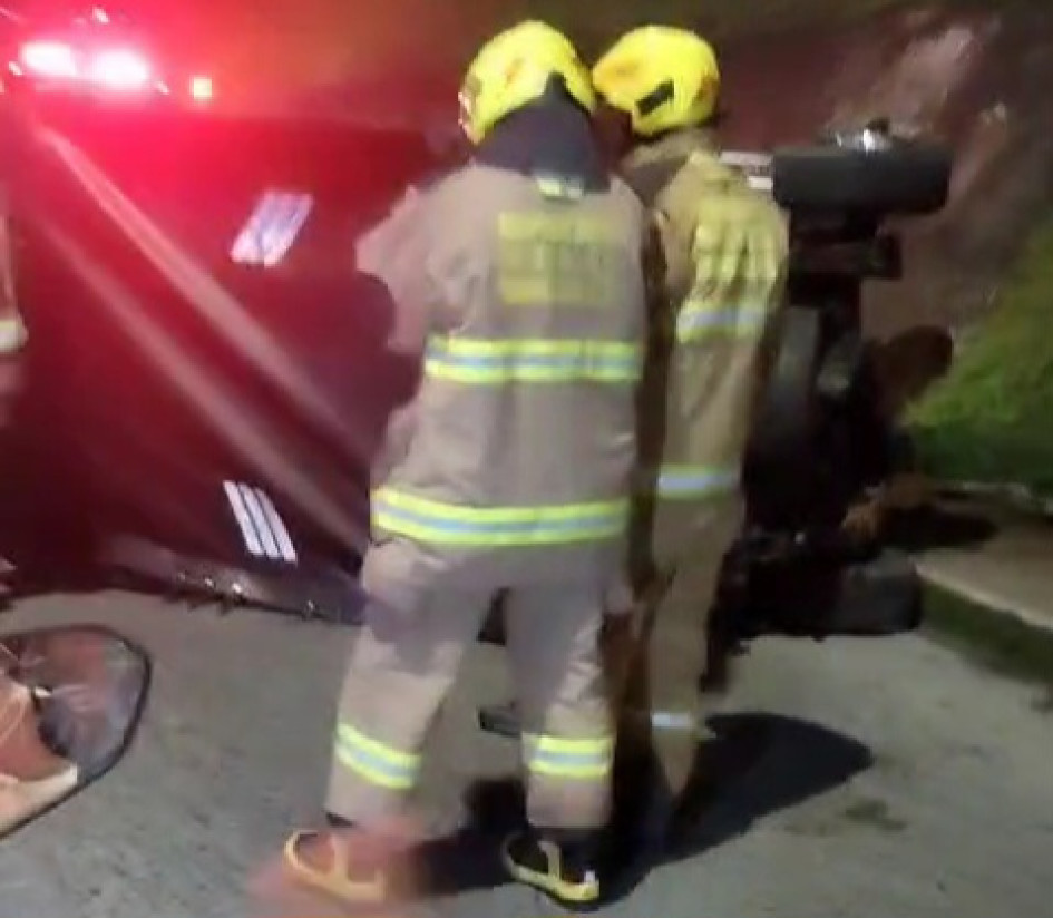 Así quedó la camioneta tras accidentarse en la comuna Ciudadela del Norte.