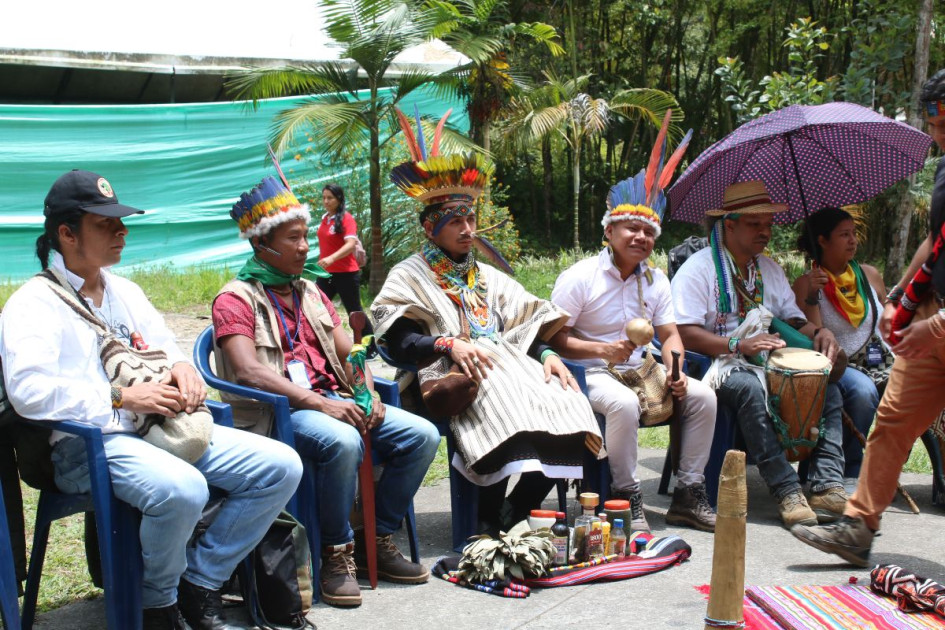 Estudiantes, mayores y docentes llegaron de distintos departamentos para instalar en nuevo cabildo indígena universitario.