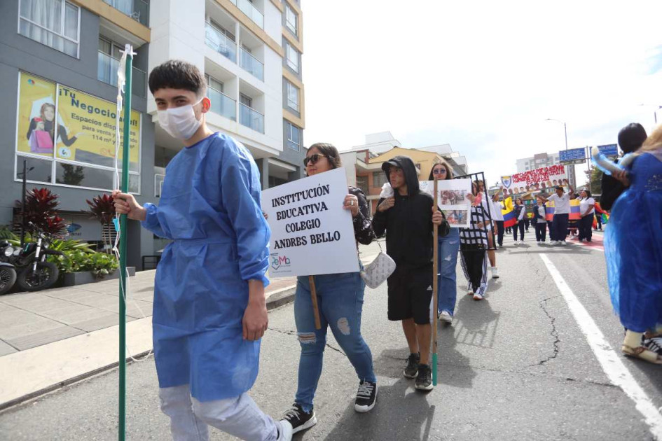 Estudiantes de Manizales pidieron, salud, más justicia y menos robos.