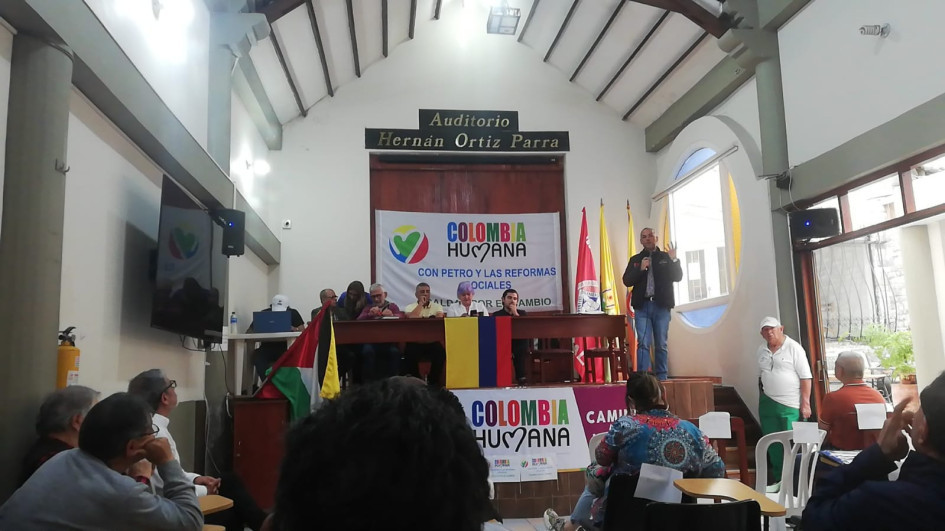 El Movimiento Político Colombia Humana en Caldas se encuentra dividido tras posible irregularidades en su elección de candidatos a la Cámara de Representantes y al Senado. Los elegidos son Yalile García y Fernanco Cáceres, respectivamente. 