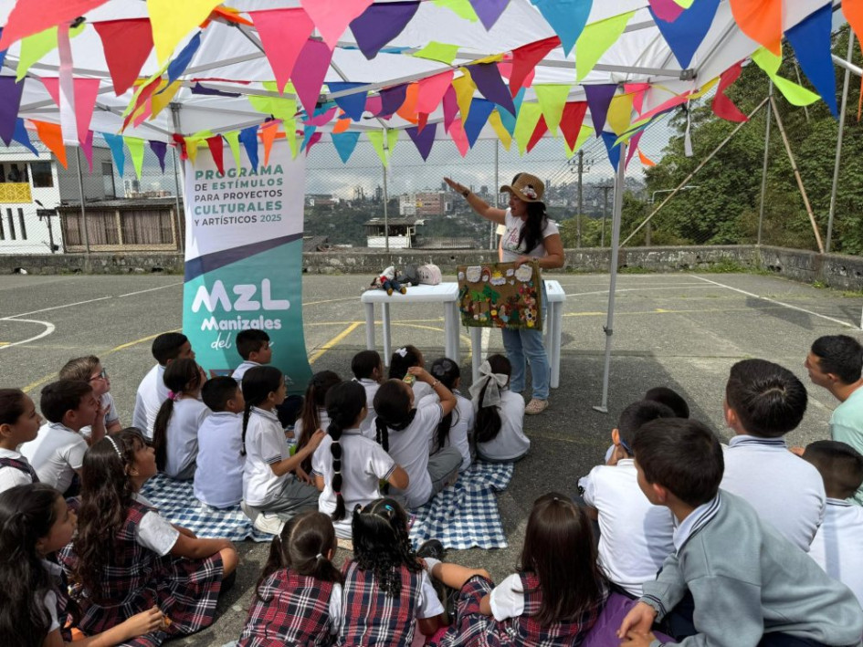 La actividad se realizó en la biblioteca satélite del barrio El Caribe. 
