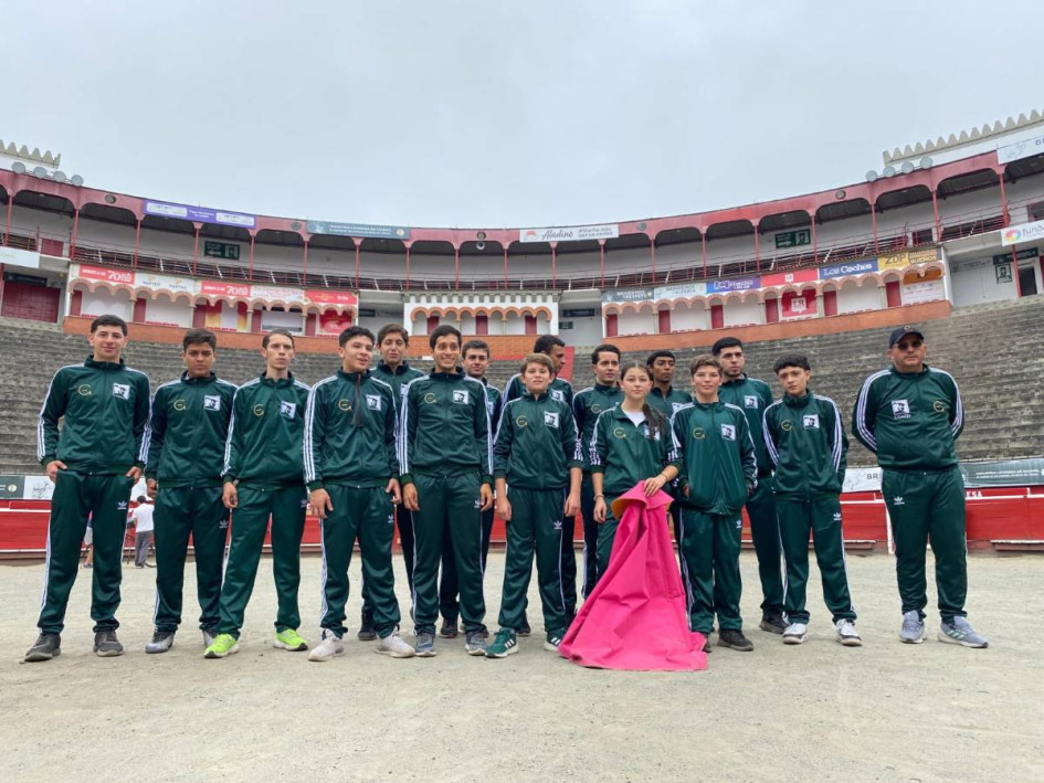 Los jóvenes de la Tauroescuela Cormanizales se forman los sábados en la Plaza de Toros, de 8:00 de la mañana a 12:00 del día.