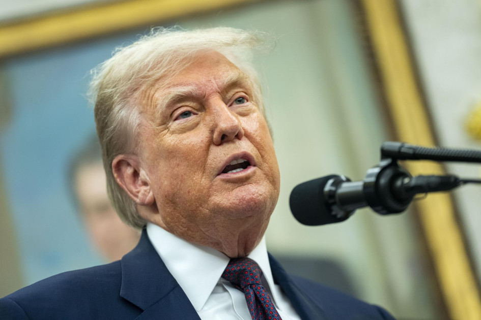 Trump se sentó al lado de la primera dama, Melania, y al otro lado fue posicionado Mark Zuckerberg , el CEO de Meta.