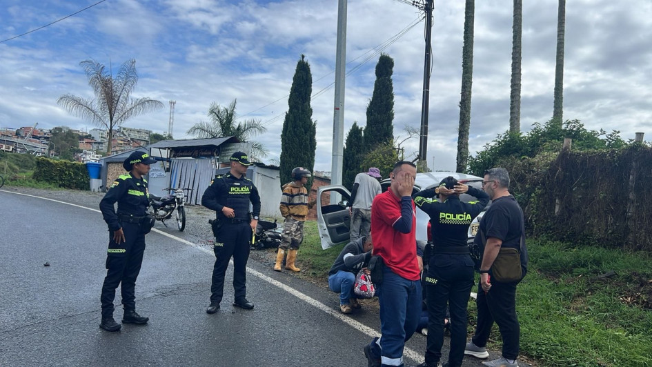 En Anserma, una mujer sufrió lesiones de consideración, luego de colisionar con un carro particular.