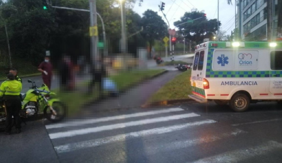 El accidente ocurrió en los semáforos de la carrera 22 con calle 14, una de las vías de acceso a la Terminal de transportes de Pereira 