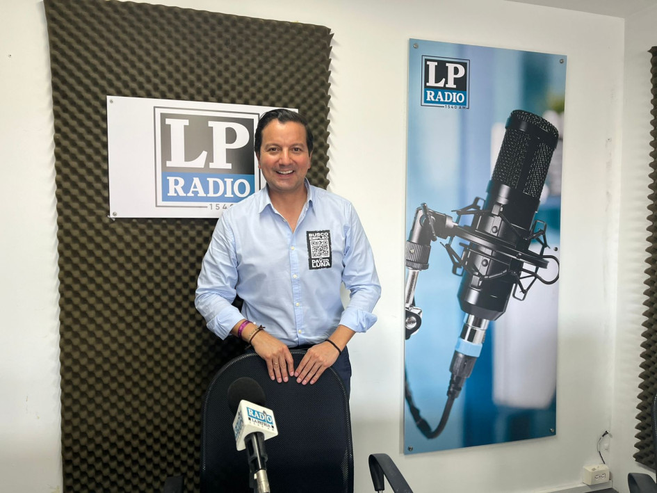  El precandidato presidencial y exsenador de Colombia, David Luna. 