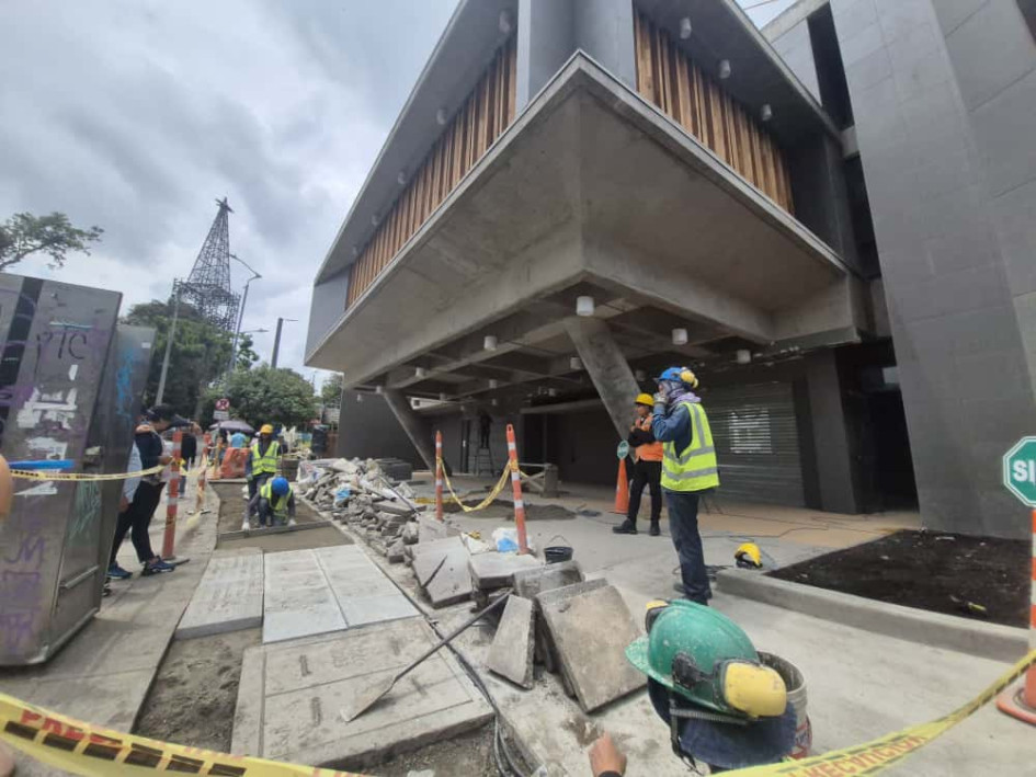 La línea 3 edifica expectativas: seis ciudadanos opinan del avance de obras de la línea 3 del cable aéreo de Manizales. Hay expectativas comerciales y alivio por sacar la construcción adelante tras los retrasos.