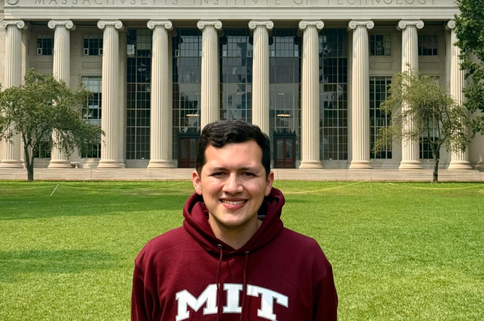 Felipe Ocampo Osorio, graduado de la Maestría en Ingeniería y del programa de Ingeniería Biomédica de la Universidad Autónoma de Manizales. 