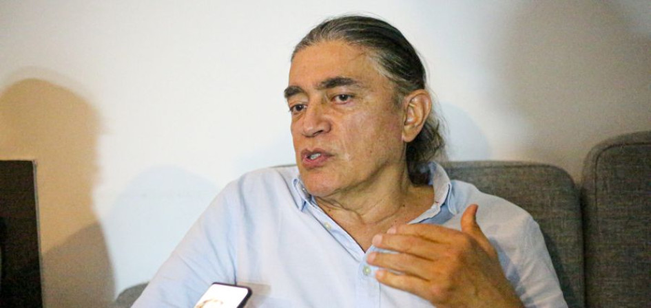 Gustavo Bolívar, precandidato presidencial durante su visita a Manizales. 