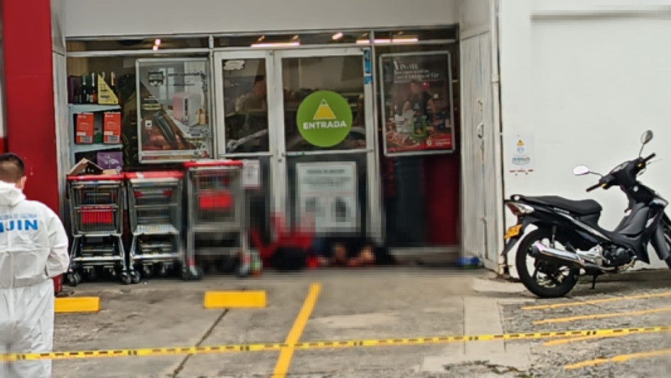 El ataque sicarial sucedió en la Avenida Sur con calle 22, en la entrada de un supermercado 