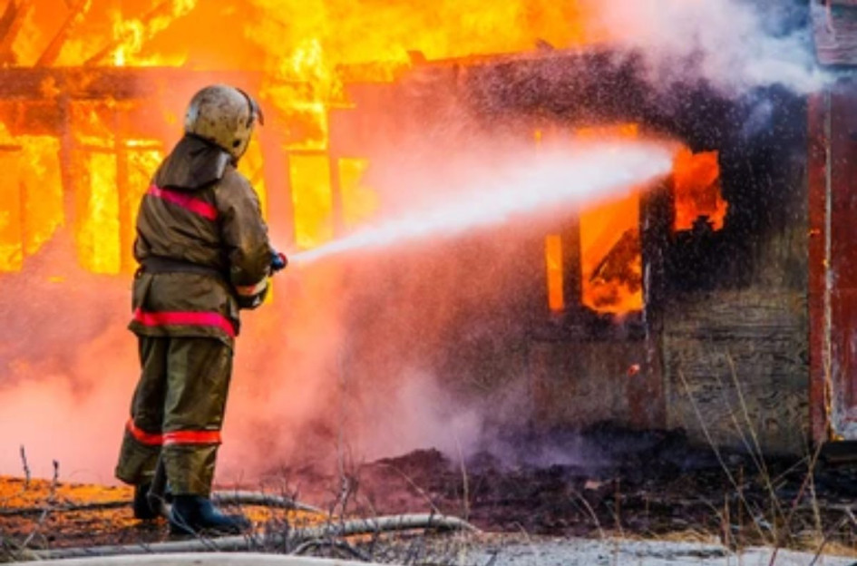 El hecho ocurrió después de que Medina y la mujer tuvieron una fuerte pelea, de acuerdo con medios locales.