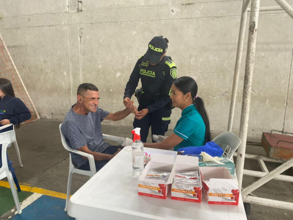 Los habitantes de calle participaron en una jornada de aseo y agradecieron la labor.