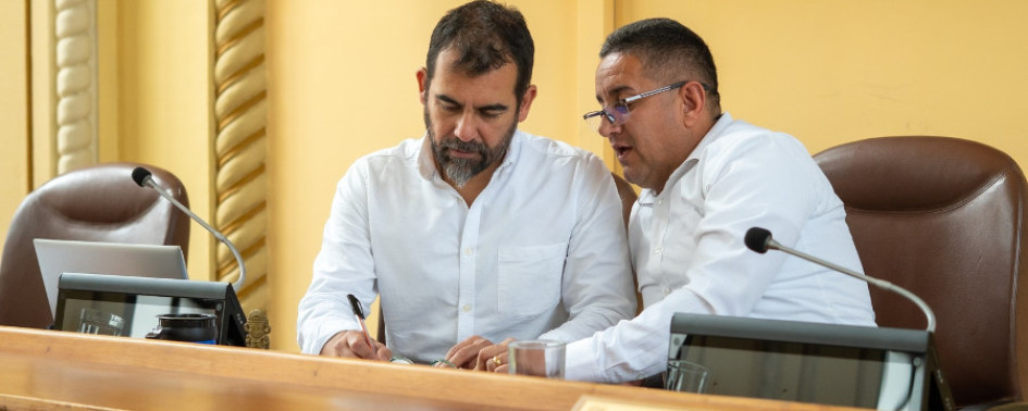 La Mesa Directiva de la Asamblea de Caldas está integrada por Hernán Alberto Bedoya, presidente y militante del Partido Liberal, y Rubén Darío Giraldo, diputado del Partido Conservador, primer vicepresidente. 