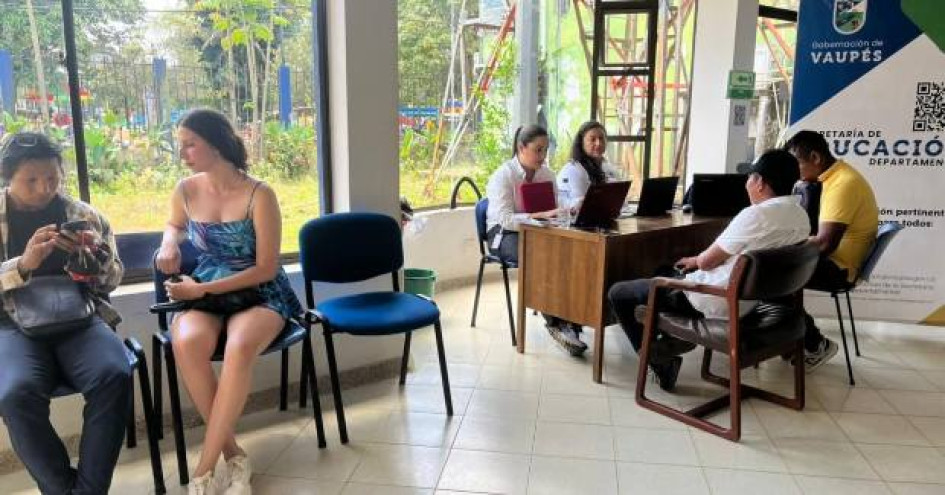 Foto I Cortesía U. de Caldas I LA PATRIA  Estudiantes de Mitú, capital del departamento de Vaupés, se favorecen con la formación de estudiantes de colegios como técnicos-profesionales. La U. de Caldas llega a esta y otras zonas apartadas.