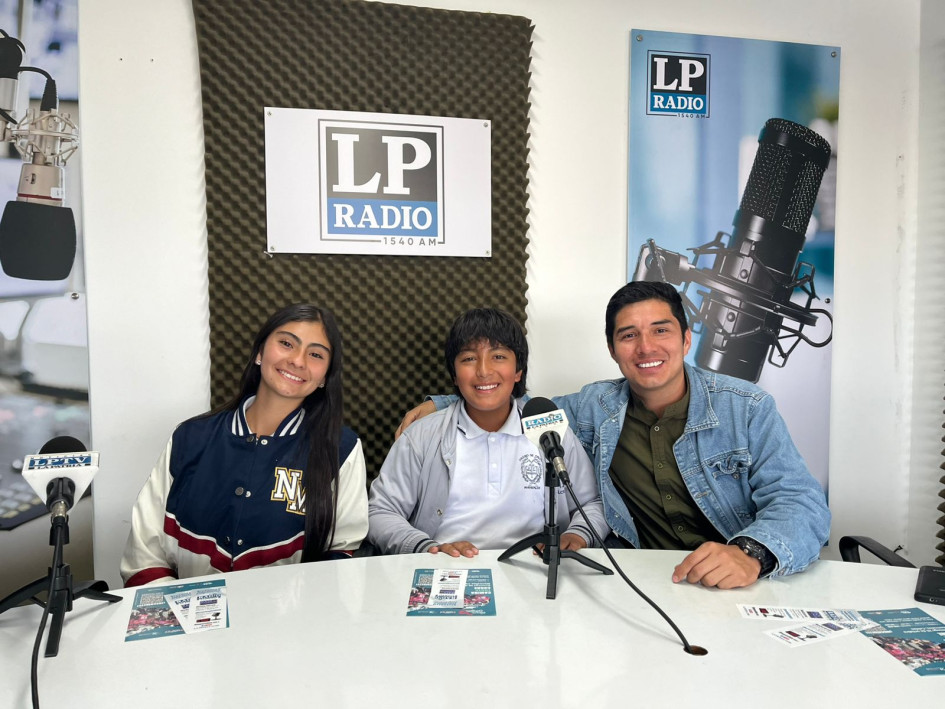 Nicol Alexandra Marín, Tomás Orozco Posada y Andrés Mauricio Murcia, integrantes del Concurso de Oratoria del Colegio de Cristo de Manizales.