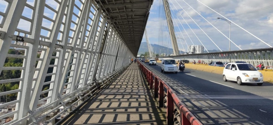Desde el martes 23 de septiembre hasta el jueves 23 de octubre el Viaducto César Gaviria Trujillo tendrá obras en la vía. Los cierres parciales serán nocturnos