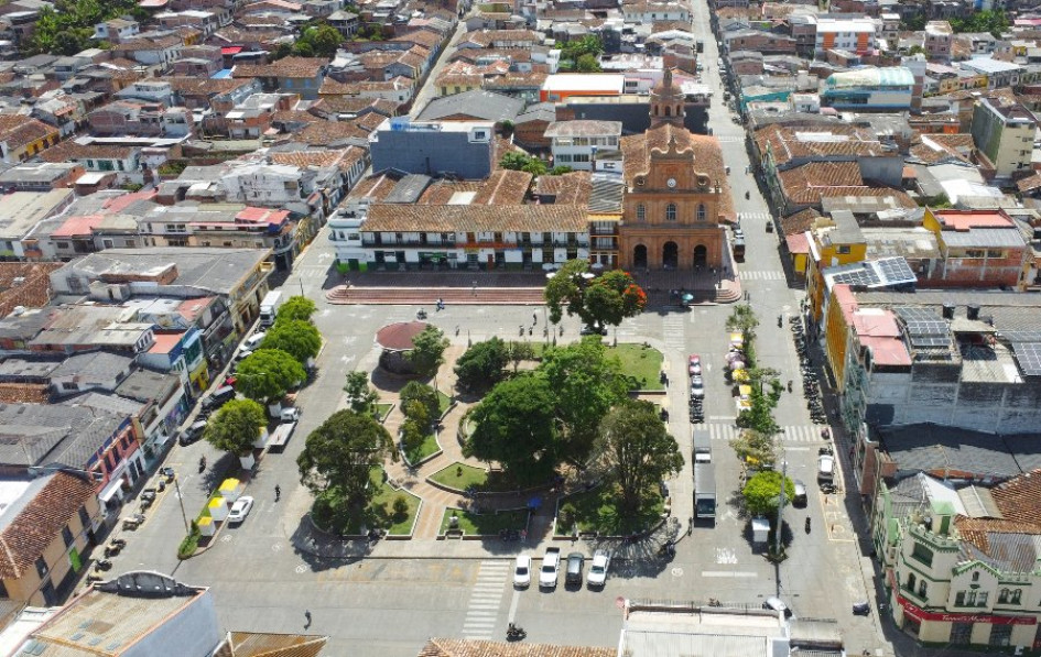  En este recorrido visual de Riosucio, la población se muestra a través de sus principales puntos de interés.