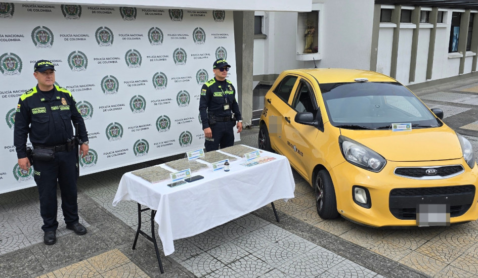 El conductor huyó cuando lo sorprendieron los investigadores de la Policía.