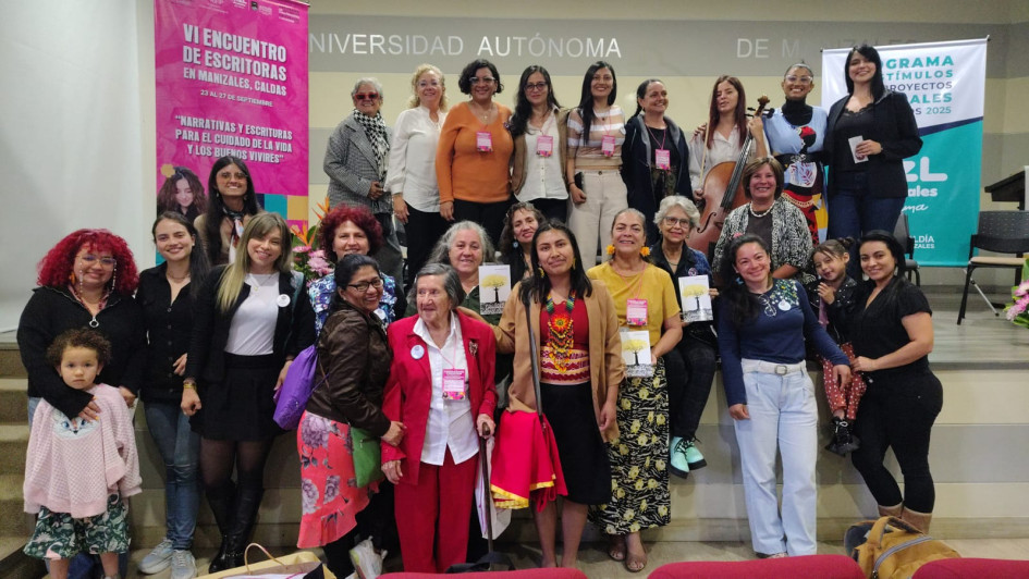  Mujeres incipientes en la escritura y profesionales participaron del VI Encuentro de Escritoras de Caldas en Manizales. 