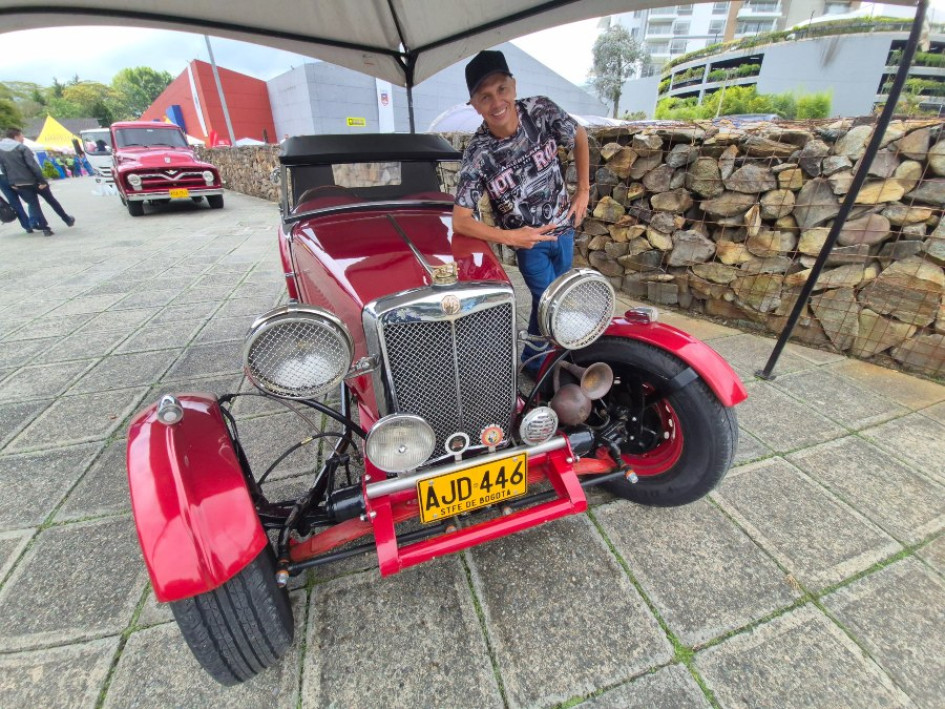  Jhon recuperó este MG Morris Garage y lo restauró en Manizales, una muestra más del talento automotriz que hay en la ciudad.