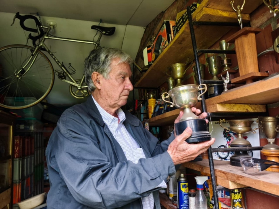 Don Ramiro Henao ha sido patrocinador de figuras del deporte de Manizales y Caldas como Santiago Amador, Diana Carolina Peñuela, César Grajales, Jorge Mario Jaramillo, Oscar Humberto Flórez, Celio Roncancio.