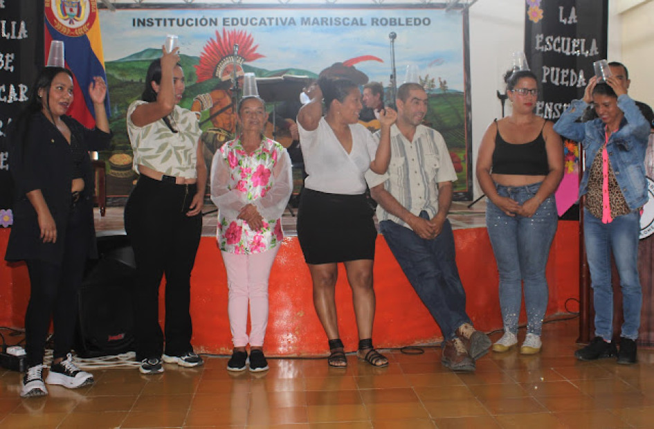 El colegio agradeció la participación y disposición de los padres de familia. 