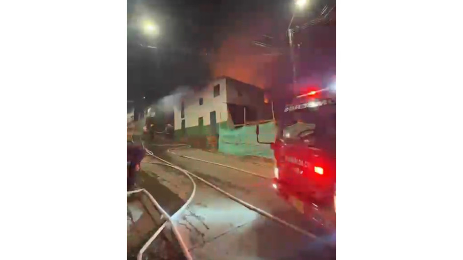 El incendio ocurrió en el barrio El Paraíso de Risaralda (Caldas).