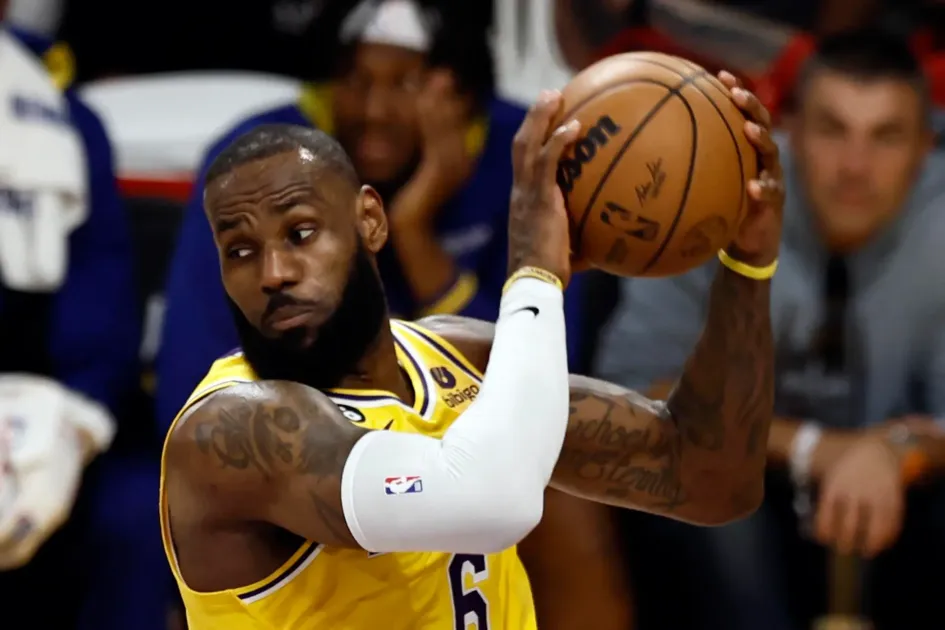 LeBron James, estrella de Los Angeles Lakers, tiene 41 años.