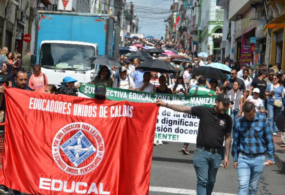 Foto I Archivo I LA PATRIA  De nuevo los maestros protestan en Caldas y en Colombia. Este jueves en Manizales y en los otros 26 municipios del departamento exigen mejor servicio de salud y el no desmonte del régimen especial, entre otros.