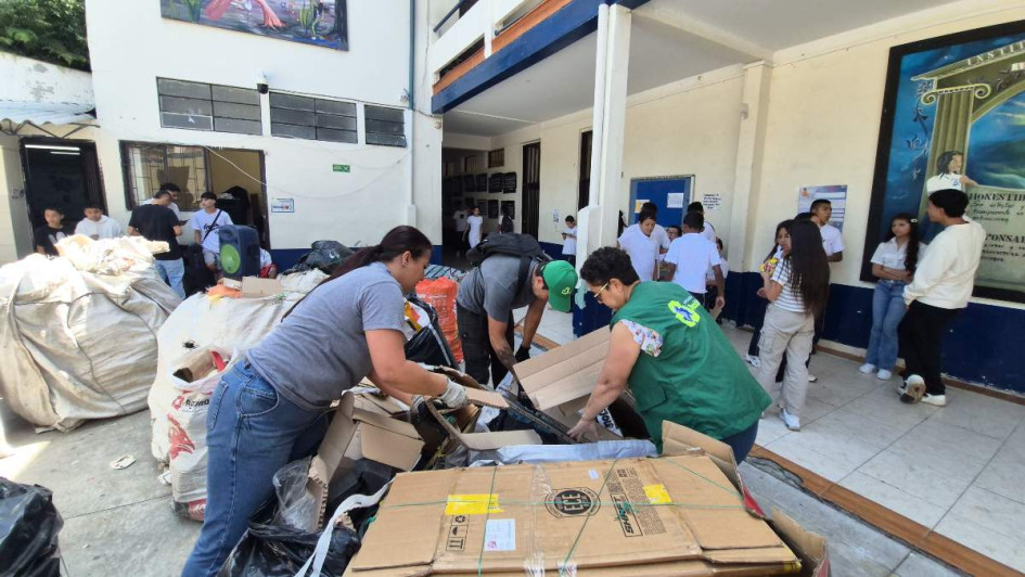 El colegio Adolfo Hoyos Ocampo han recogido cerca de mil 600 kilogramos de residuos sólidos.