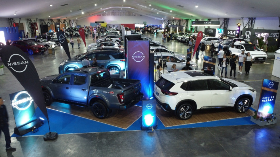 La Autoferia se erige como el punto de encuentro ideal para quienes buscan comprar su primer carro, cambiar su vehículo por un modelo más reciente o simplemente explorar las últimas tendencias e innovaciones del mercado.