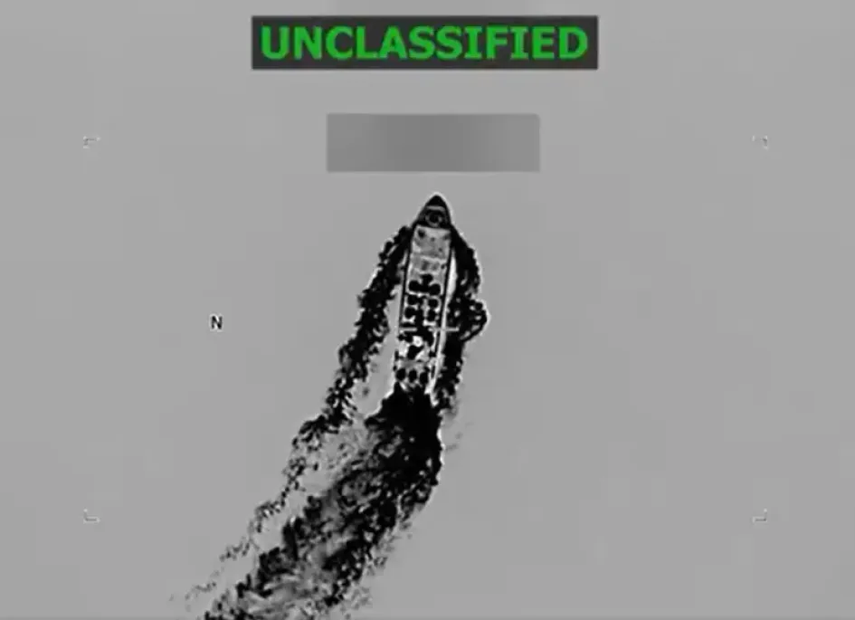  La embarcación navegaba "por una ruta conocida de narcotráfico y transportaba cantidades sustanciales de narcóticos