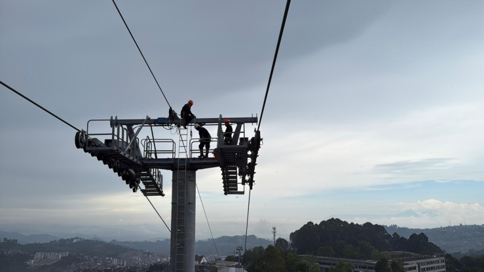 Viaje por la memoria del cable aéreo en Manizales, en palabras de un historiador. La ciudad retoma un pasado que rozó el cielo con un sistema que fue el más largo del mundo.