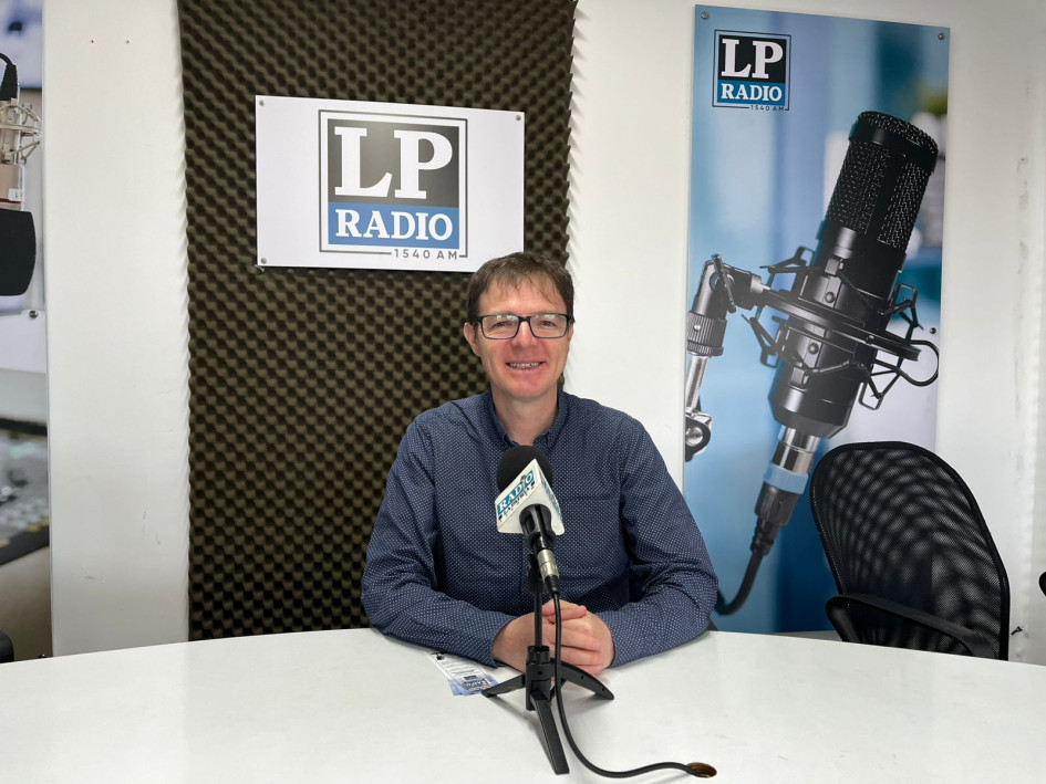  Daniel Ariza, profesor de Artes Escénicas de la Universidad de Caldas y director del Festival Internacional de Teatro Universitario, 