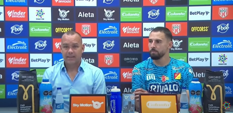 El técnico insistió en que su compromiso con el equipo se mantiene intacto y que el trabajo diario es la única vía para salir del bache futbolístico.