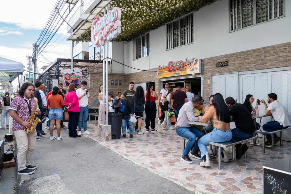 La Alcaldía revela cuántos millones de pesos movió el Festival del fin de semana en el barrio Chipre. Además, anunció otro encuentro en una zona con obras.